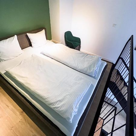 Stylowe Apartamenty Zarembowicza Breslavia Exterior foto